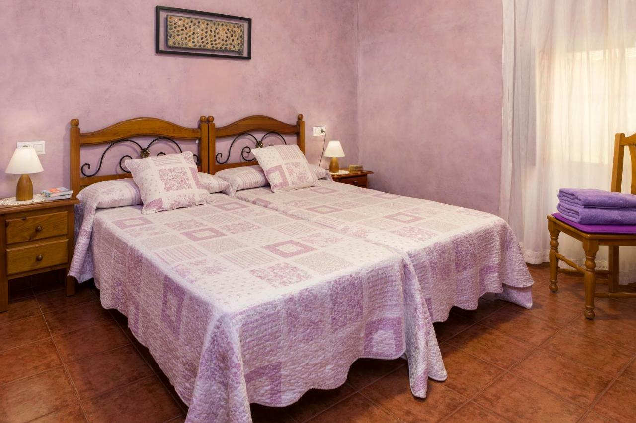 Turisme Rural Ca L,Anguila Guest House Peratallada Bagian luar foto